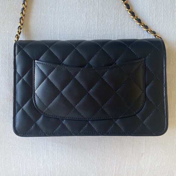 CHANEL WALLET ON CHAIN - Picture 9 of 13